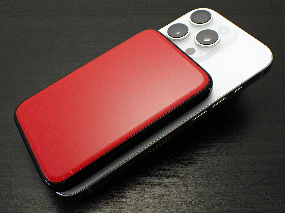 レビュー】CASETiFYの薄型MagSafeモバイルバッテリー「PowerThru Slim