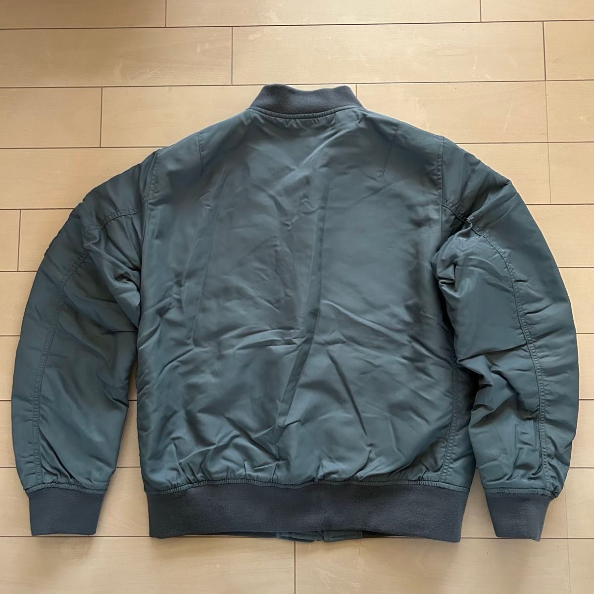 UNIQLO MA-1 ブルゾン ジャケット オリーブ色 Lサイズ ユニクロ メンズ