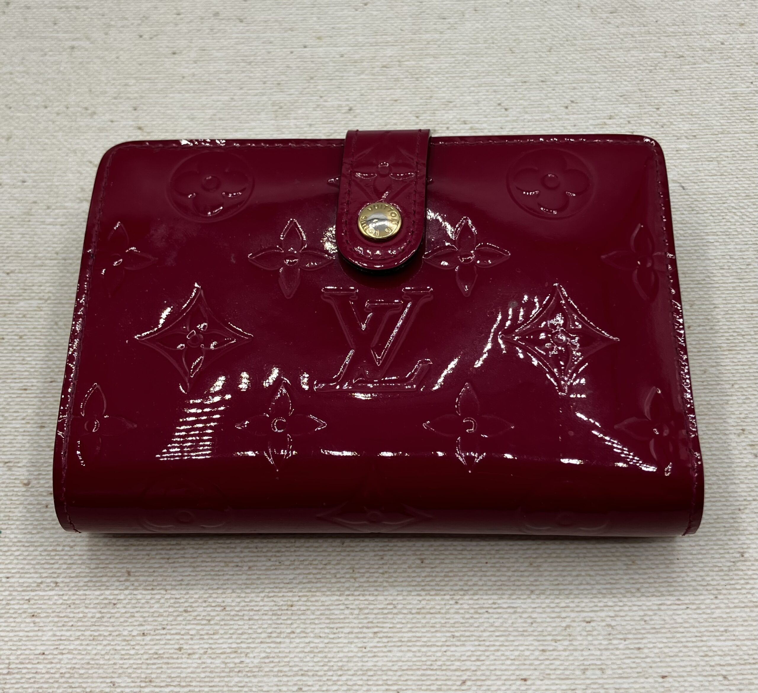 ルイ ヴィトン モノグラムヴェルニ ポルトフォイユ ヴィエノワ がま口