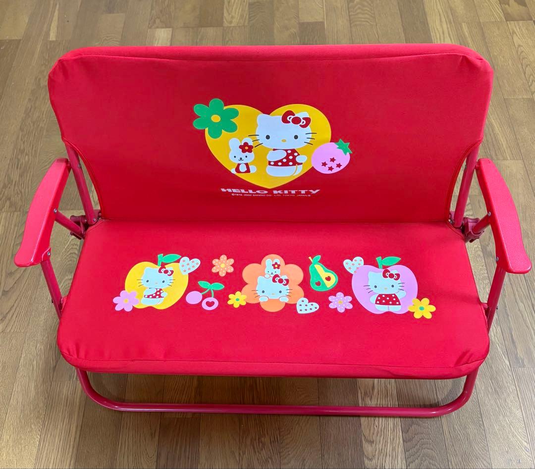 【希少】中古　2002年　ハローキティ　折りたたみ　アウトドアベンチ 希少】中古2002年ハローキティ折りたたみアウトドアベンチ