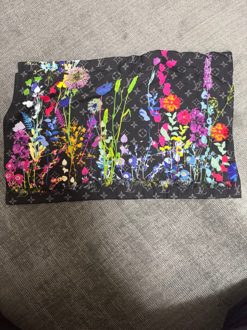 LOUIS VUITTON ストール ショール・モノグラム S00｜ルイ・ヴィトン 公式サイト - M97744