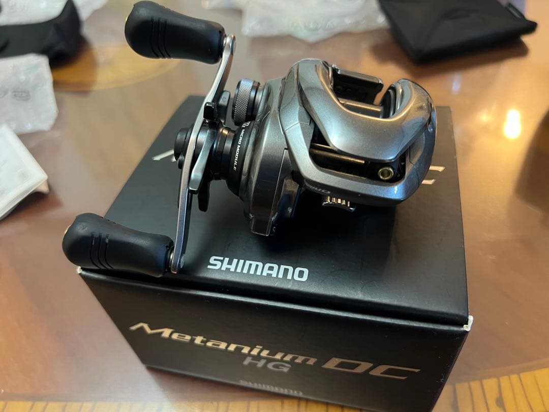 SHINAMOシマノ15メタニウムDC HG 右巻き SHIMANO - 15 メタニウムDC HG 右巻きの通販 by ヤマメマン's shop