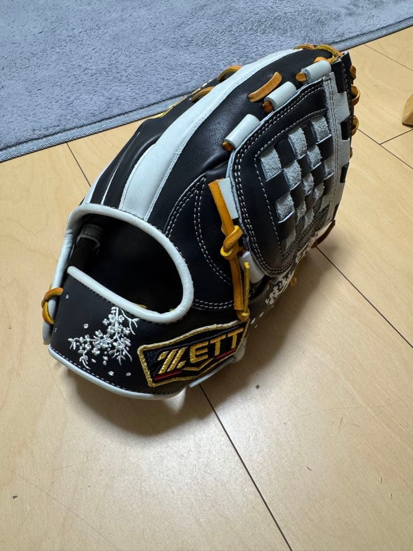 り*ジ様 年末年始最終価格！ZETT 軟式用源田限定モデル！未使用！ ⚠️スペシャル限定品⚠️ゼット 軟式グローブ 内野手用 源田モデル